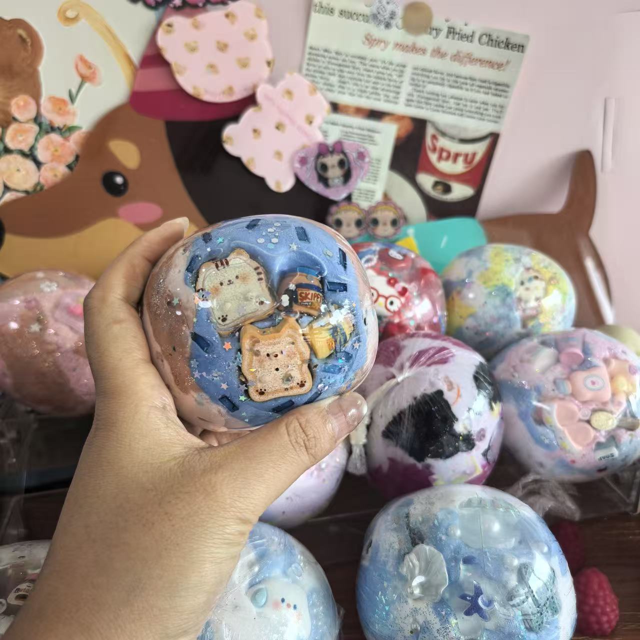 Crunchy handmade ball with toast bread charms crispy sound soft squeeze anti-stress squishy toy