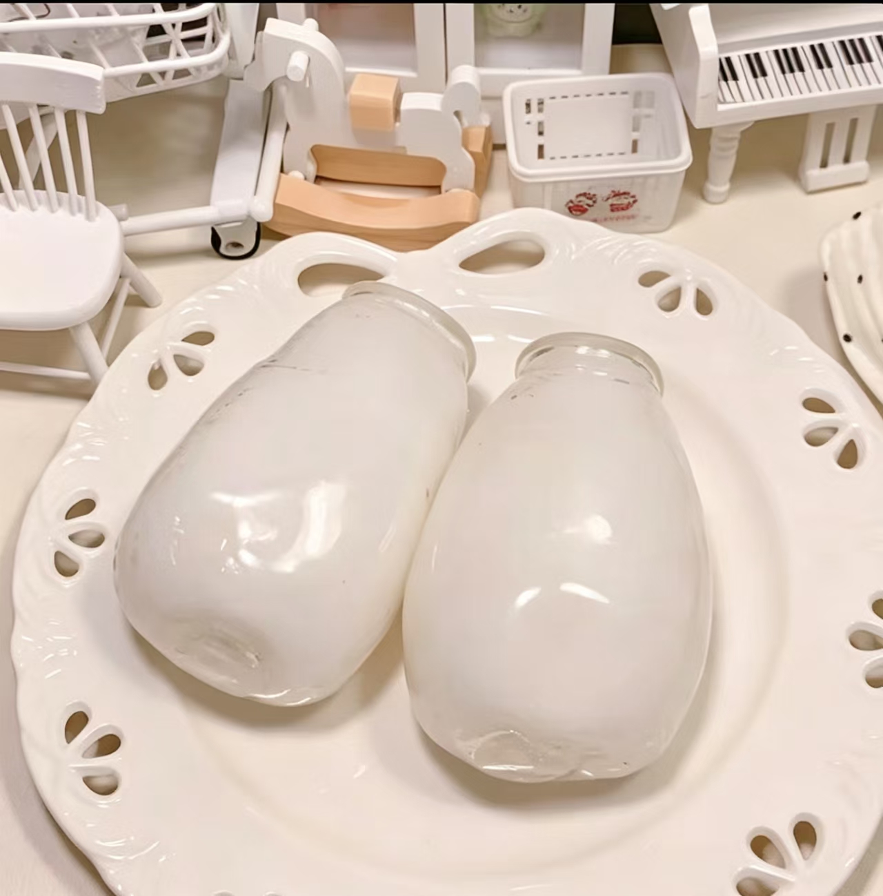 Coconut oil filled white milk bottle moldable and soft squeeze anti-stress squishy toy