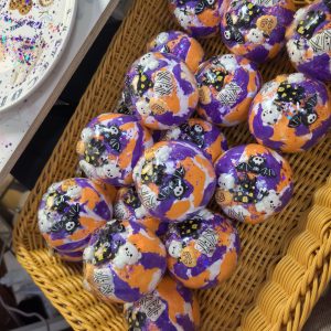 Crunchy halloween handmade ball with ghost charms crispy sound soft squeeze anti-stress squishy toy