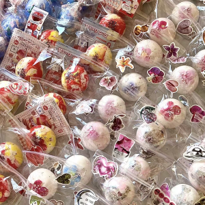Crunchy handmade ball with cute charms crispy sound soft squeeze anti-stress squishy toy